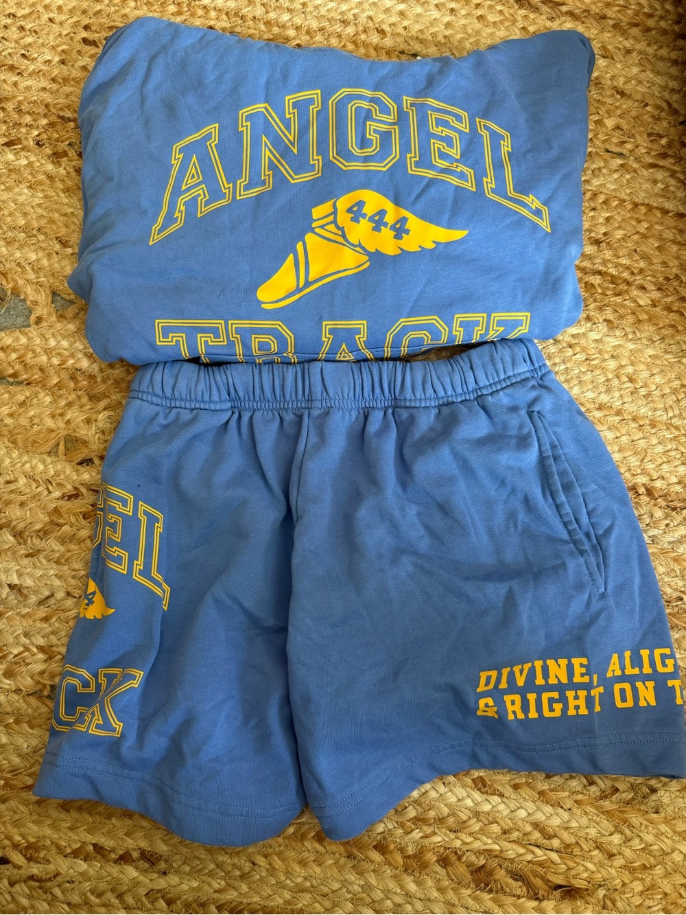 Angel Track Blue Short SweatSet